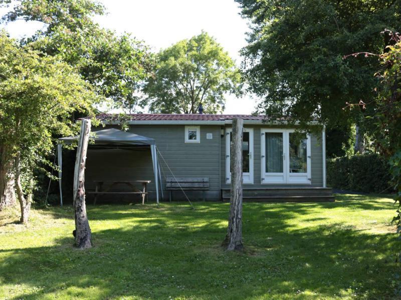Een chalet met privé sauna en tuin Villa Tzummarum Esterno foto